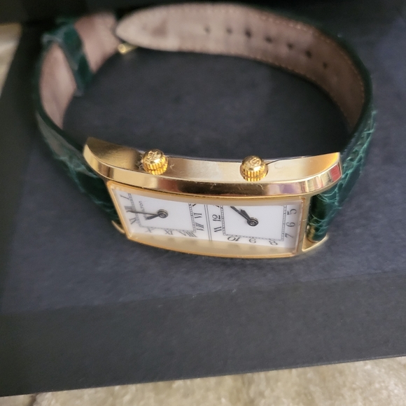 Authentic Hamilton Traveler dual time watch - Picture 7 of 8